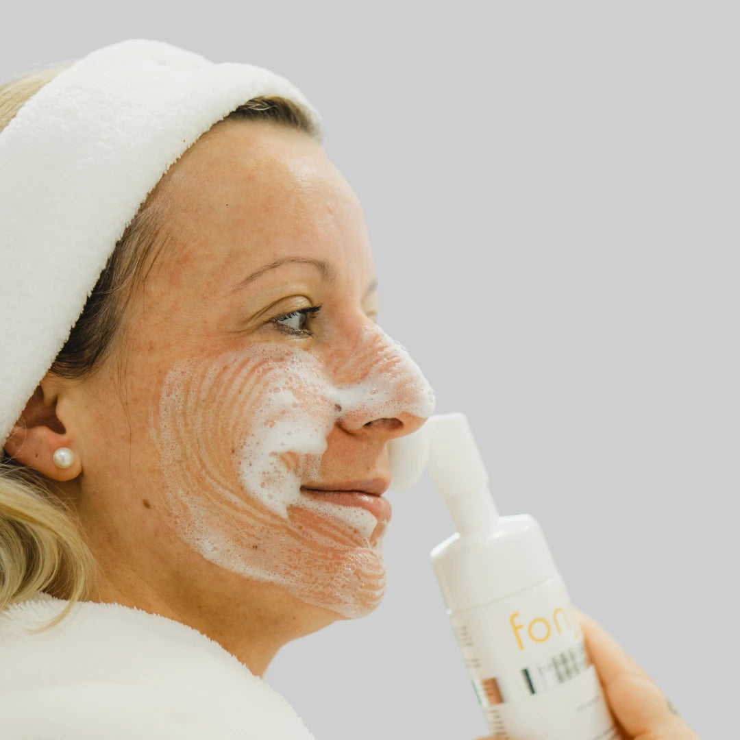 Espuma de Limpeza Suavizante Peles Secas e Sensíveis 150 ml - Fonju